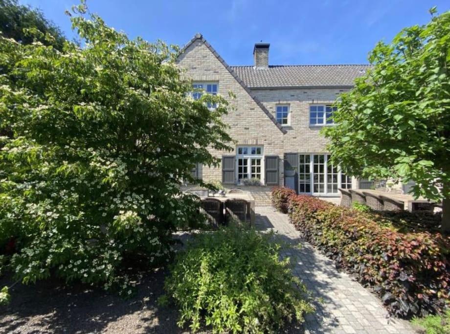 באארלה - הרטוג Sfeervol Familielandhuis In De Groene Kempen מראה חיצוני תמונה